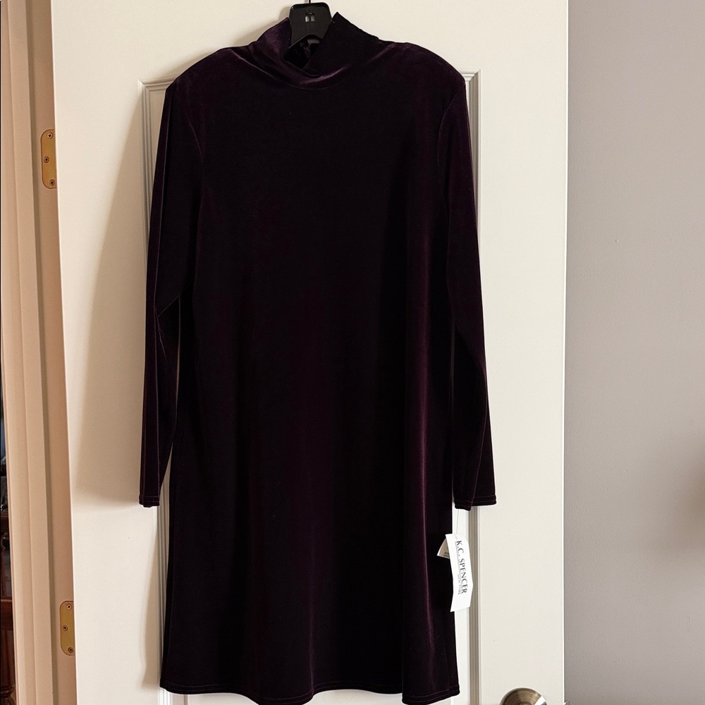 Elegant Velvet Midi Dress in Deep Purple